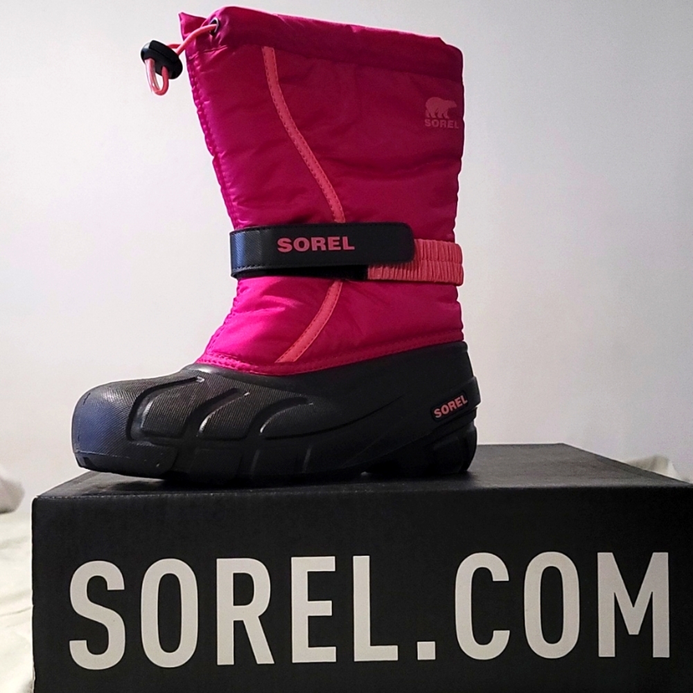 Snow boots